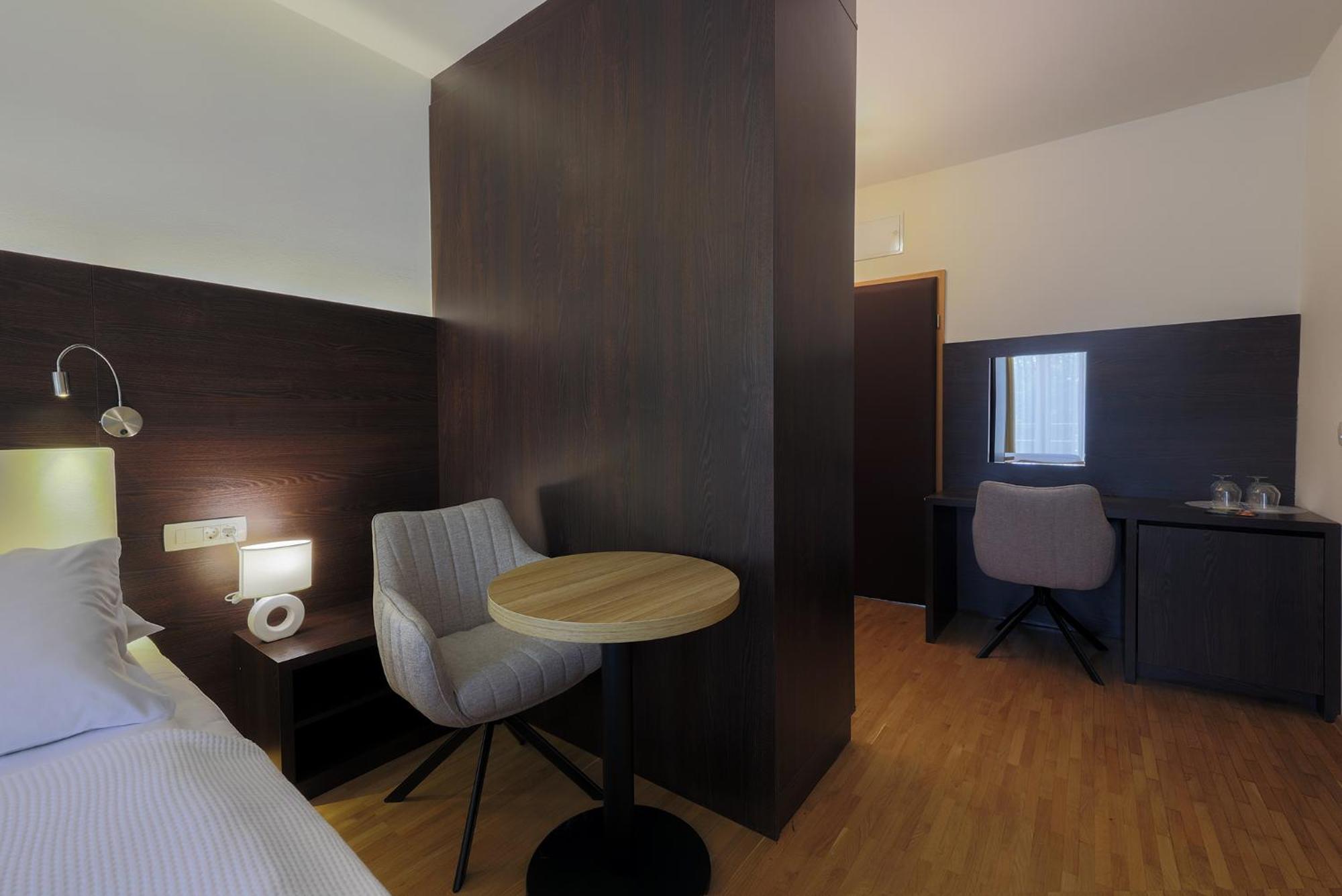 Rooms Bella เบลด ภายนอก รูปภาพ